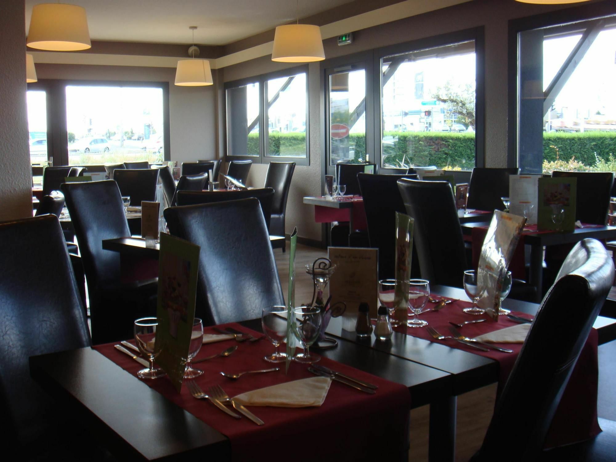 Hotel Inn Design Poitiers Sud Restaurante foto